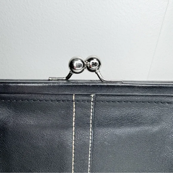 🖤 Coach Black Leather Kisslock Frame Wristlet Clutch - Picture 3 of 7